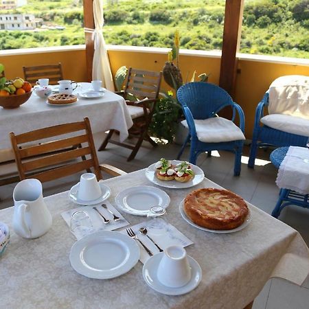 カステルサルド Il Tramonto Bed & Breakfast エクステリア 写真
