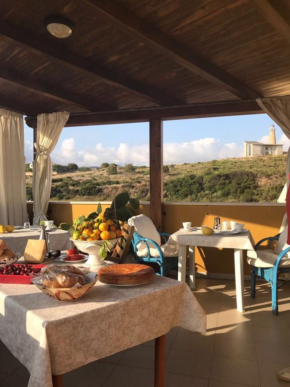 カステルサルド Il Tramonto Bed & Breakfast エクステリア 写真