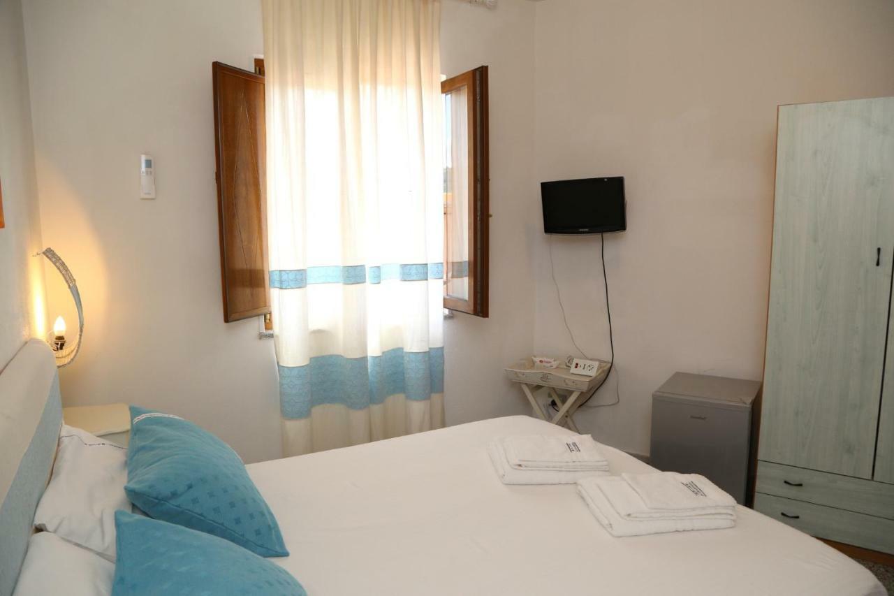 カステルサルド Il Tramonto Bed & Breakfast エクステリア 写真